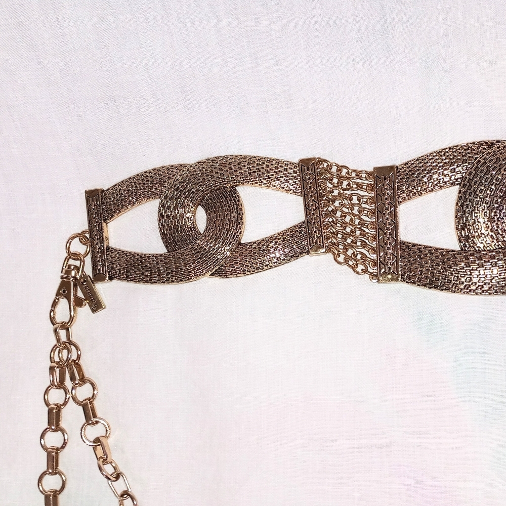 Chico's Antiqued Gold Tone Mesh Chain Belt Adjustable - Picture 4 of 9